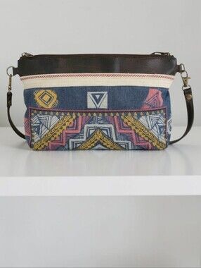 Vintage Y2K Billabong  "Cloudy Fadez" Canvas & Leather Crossbody Bag